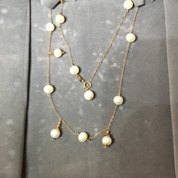 VINTAGE & Elegant 10K Yellow Gold Pearl Necklace - Picture 1 of 8